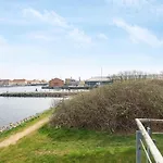 Vakantiehuis Two-Bedroom Holiday home in Stege 3 *